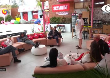 Plas keq mes Ronaldos dhe Luizit: Kush je ti të më urdhërosh mua s’çohem! (VIDEO)