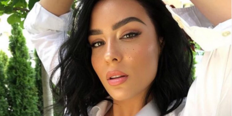 U tha se është shtatzënë, vjen reagimi i parë nga Xhensila Myrtezaj