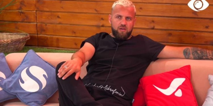 Kujt ja ka frikën Luizi për çmimin e BBVA?