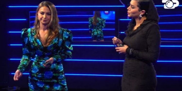 “Je superfallco, zhgënjim total”, Efi: Ke zënë vendin e Oltës, Kiara: Prej meje u afrove me Luizin