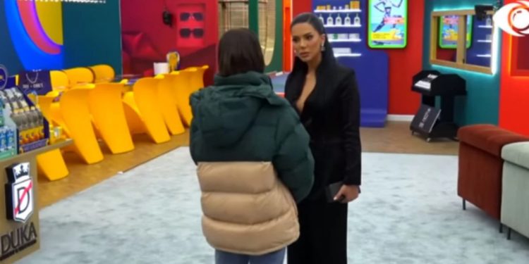 Efi u largua nga shtëpija e “BBVA”? Banorja i pëshpërit Kiarës: Të lutem m’i mblidh gjërat!