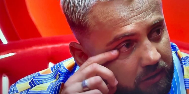 Sherr me familjarët e tij? Luizi kërkon mbylljen urgjente të llogarisë në GoFundMe