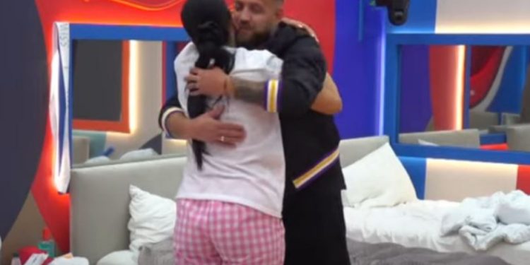 “Të shoh një njeri të ftohtë”/ Efi sqarohet me Luizin: Ça problemi ke, çfarë nuk shkon? I mban sytë poshtë…