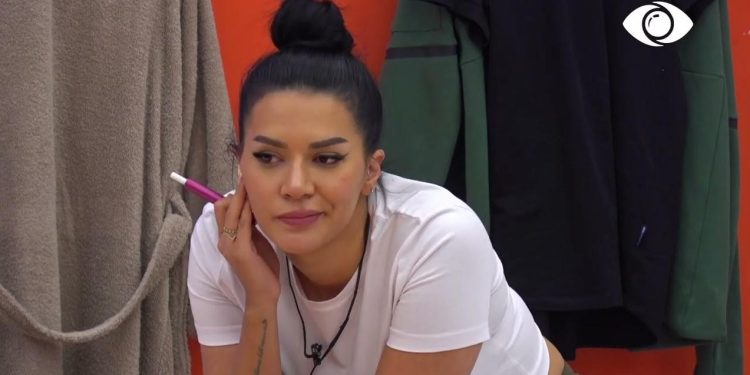 Rikthimi i zbehu famën/ Efi humbet ndjekësit në rrjete, ja kush e zë vendin e parë