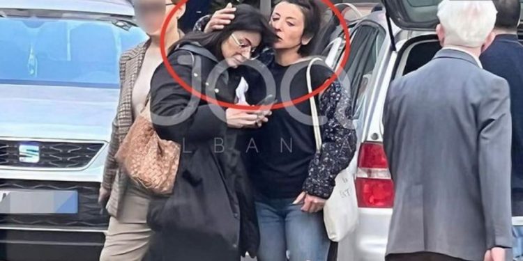 “Çmenden” shqiptarët”/ Pas debateve me Luizin dhe Kiarën, Zhaklinës i thyhet xhami i makinës gjatë natës