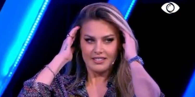 “Hyre si tigër dhe dole si lepurush”/ Nuk përmbahet Olta, shpërthen keq ndaj Bledit: Ik ore nga studio