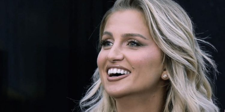 “S’kam qenë kurrë kaq e lumtur”, Beniada zbulon detajin interesant nga lidhja e saj e dashurisë