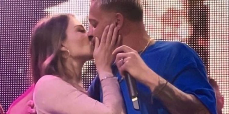 Luizi dhe Kiara së shpejti prindër të një vajze, këngëtarja e njohur jep lajmin e madh për shqiptarët