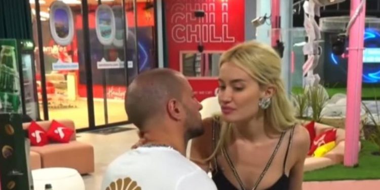 Dea Mishel habit të gjithë: Jam në një marrëdhënie me Kristin