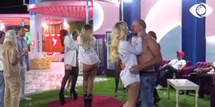 Balerina puth në buzë Kristin (VIDEO)