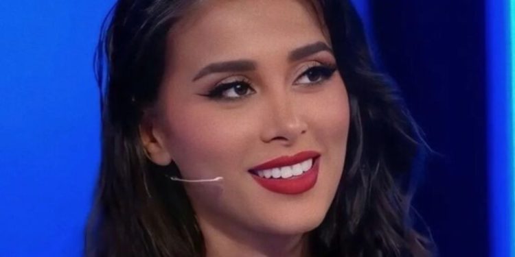 Ndjekësit dyshuan për një shtatzëni të mundshme, Jori Delli iu jep përgjigjien epike