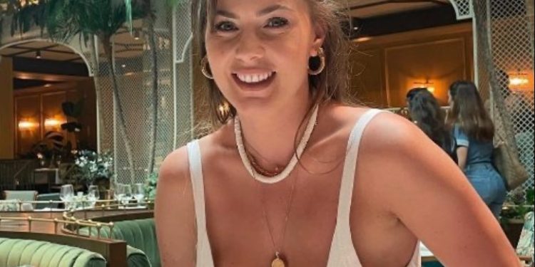 Olta Gixhari do të jetë pjesë e emisionit që do drejtohet nga Kiara Tito? Del fotoja që po bën xhiron e rrjetit