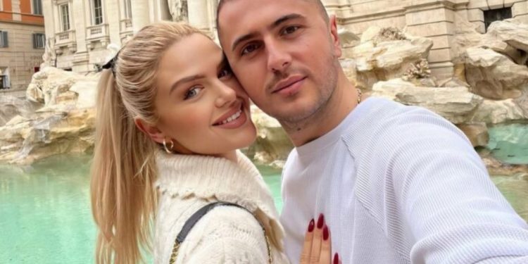 Learta shtatzënë? Kjo foto zbulon shumë