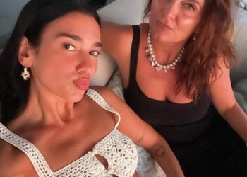 Dua Lipa ka sot ditëlindjen, vëmendjen e merr urimi i prindërve të saj