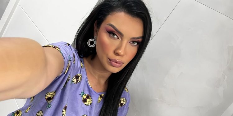 Einxhel kthehet tek ndjenjat e Beatrix ndaj Donaldit “Po të isha në vendin e saj…”