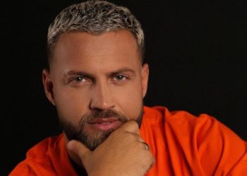 Luizi paralajmëron duet me këngëtarin e njohur turk