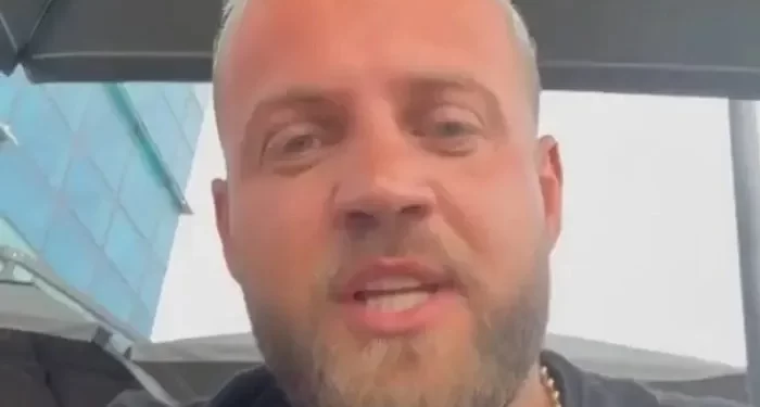 Luiz Ejlli e shijon perëndimin e diellit me tajlandezen (Foto)