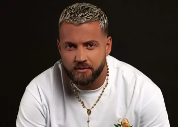 Luizi ndryshon ngjyrën e flokëve, a do të bëhen të gjithë kështu