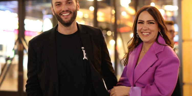 Përse Arbana Osmani vendosi mos t’a bëj publike pjesëmarrjen e saj në premierën e filmit ‘Në Kuadër Të Dashurisë ?