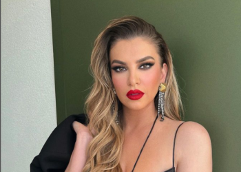 Kaq bukur po dukej Leonora Jakupi në stadiumin ‘’Air Albania’’ mbrëmë