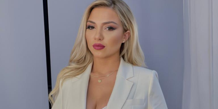 “Më hoqën nga puna se nuk u bëra…”, flet ish-banorja e BB VIP