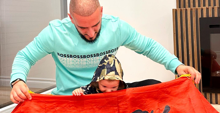 Policia e Greqisë arreston Gold AG, shkak këngët me mesazhe nacionaliste