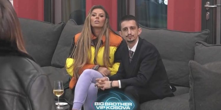 Zbulohet e kaluara e errët e Santianës . Asgjë nuk është siç duket!