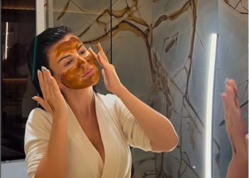 “I LE GRATË PA BURRA, KANË MARRË GUXIM NGA TY…”/ RUDINA DEMBACAJ I PËRGJIGJET SHKURT FANSES