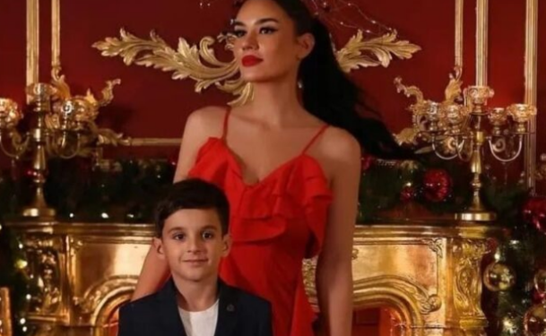 Bora Zemani sjell atmosferën e Krishtlindjeve, ku është Donald Veshaj