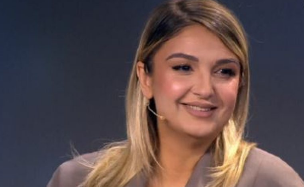 Çfarë i ndodh Olsa Muhametit në studio