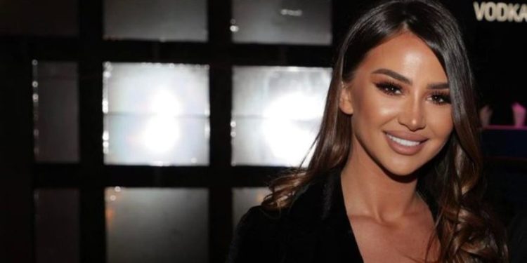 I publikoi foton e ndaluar, Kiara Tito dënon fansen keq