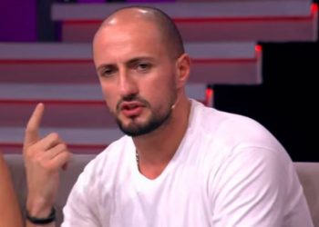 Nuk përmbahet Kristi, shpërthen ndaj ndjekësve: Mësoni të mendoni para se të shkruani me kompetencë