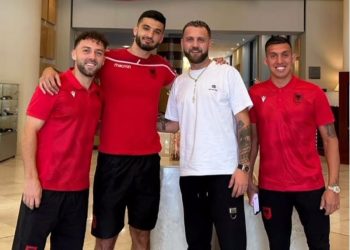 Sfida ndaj Çekisë/ A do të jetë i pranishëm Luiz Ejlli në stadium? Ja vendimi që ka marrë këngëtari: Ju uroj fitore…