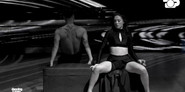 Incidenti në skenë “përplas” jurinë/ Iliri kapet keq me Oltën për performancën e…