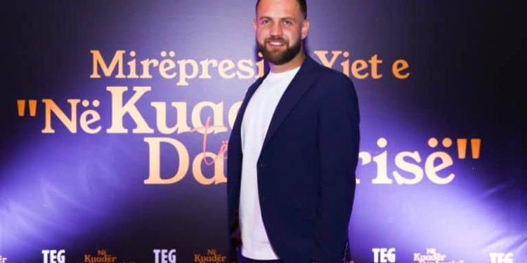 Regjisori i NKTD flet i habitur: “Më kanë akuzuar se po i prish familjen Luizit”