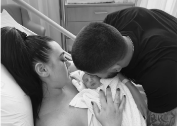 Njomza dhe Rinori bëhen prindër për herë të parë, zbulojnë emrin e vajzës