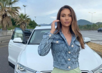 Luizi do të bëhet fort xheloz, Kiara shfaqet në mes të rrugës me këtë veshje provokuese