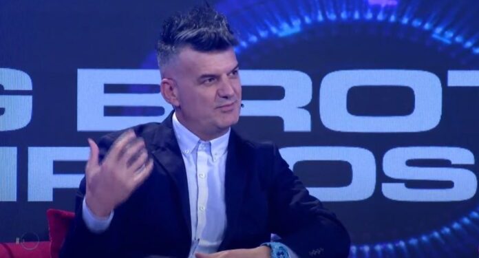 Skandaloze, Bledi fut brenda shtëpisë ish të dashurën