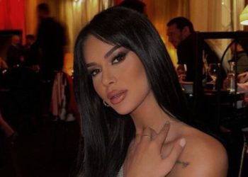 Efi me ‘shef kuzhine’ ja cila fytyrë publike po gatuan për të