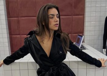 ‘Shko merr atë që puthe‘ / Sara Hoxha vihet me ‘shpatulla’ pas muri