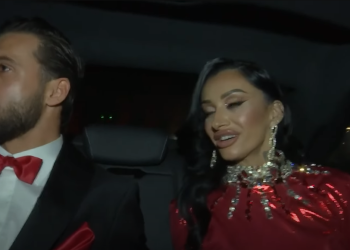 Alby emocionohet, flet me vajzën e saj në telefon