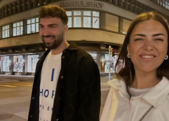 Sara e ka harruar Ledrin më shpejt se që kemi menduar, shfaqet në krahët e një burri tjetër