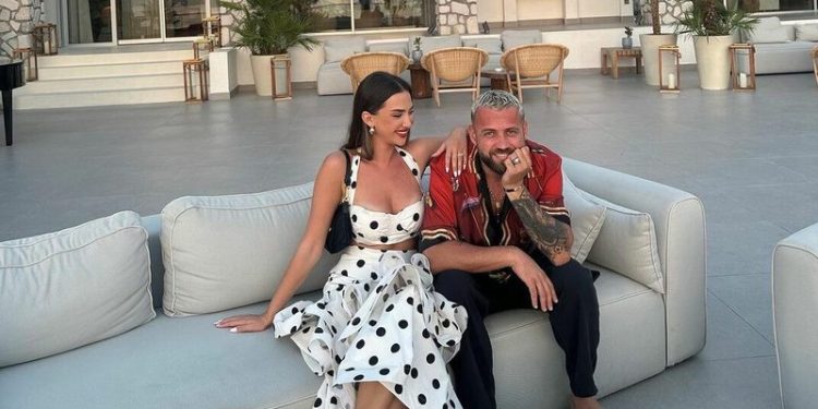 Brenda festës së Luizit dhe Kiarës, zbulohet porosia e çiftit për të ftuarit, ja pse u mbajt fshehtë shtatzënia e moderatores