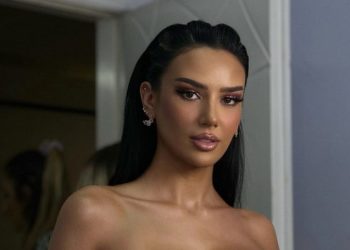 Bora ndryshon pamje, mbulohet nga tatuazhet