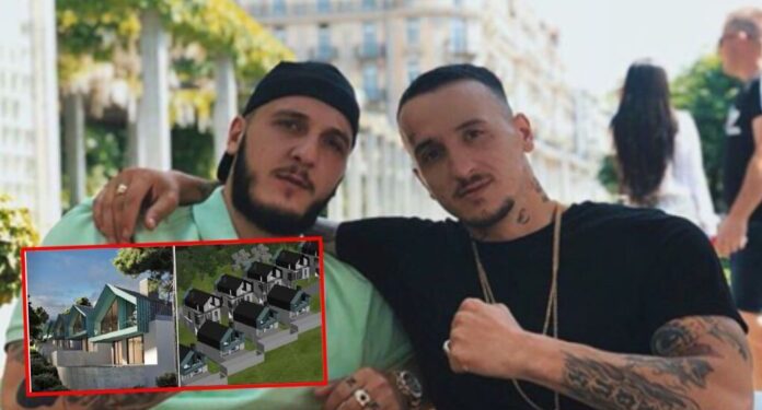 I’a vodhën 100 mijë euro por nuk i’a lënë shenjë, Mozik dhe Getinjo fillojnë ndërtimin e villave dhe blejnë veturë luksoze