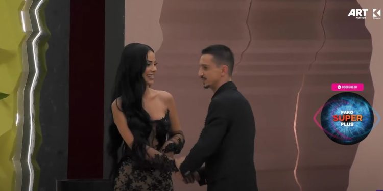 “Ja paska vlejt pritja” si e pritën banoren e re djemtë e shtëpisë (VIDEO)