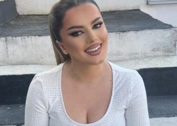 Malsorja pasi humbi pesh, i reklamon të pasmet e zjarrta