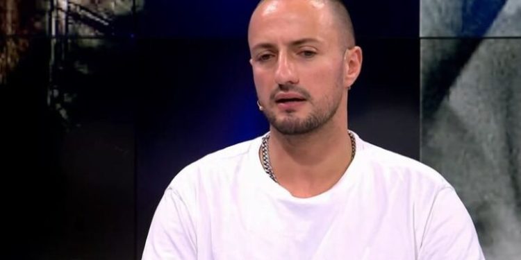 Shfaqet për herë të parë publikisht me të dashurën, njihuni me partneren e Krist Dragot