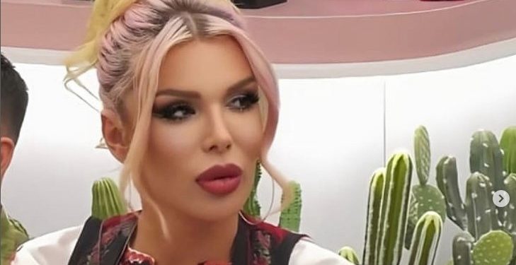 Edona James ishte në lidhje me një vajzë, publikohen pamjet erotike të tyre bashkë