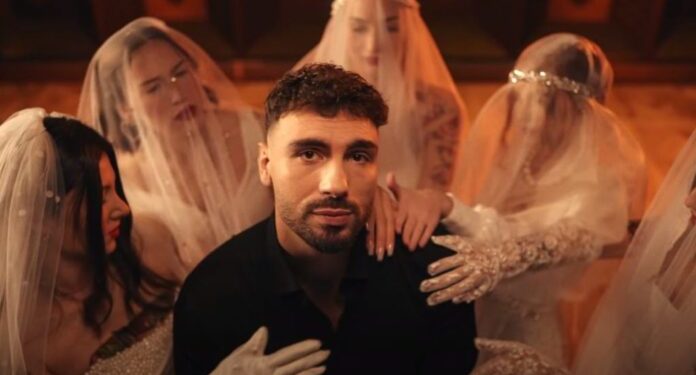 Ledri Vula publikon këngën e re, “thumbat” për Sarën dhe Dafinën habisin fansat